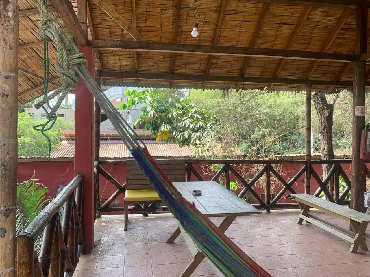 Hostal Mamacucha Montanita Exterior photo